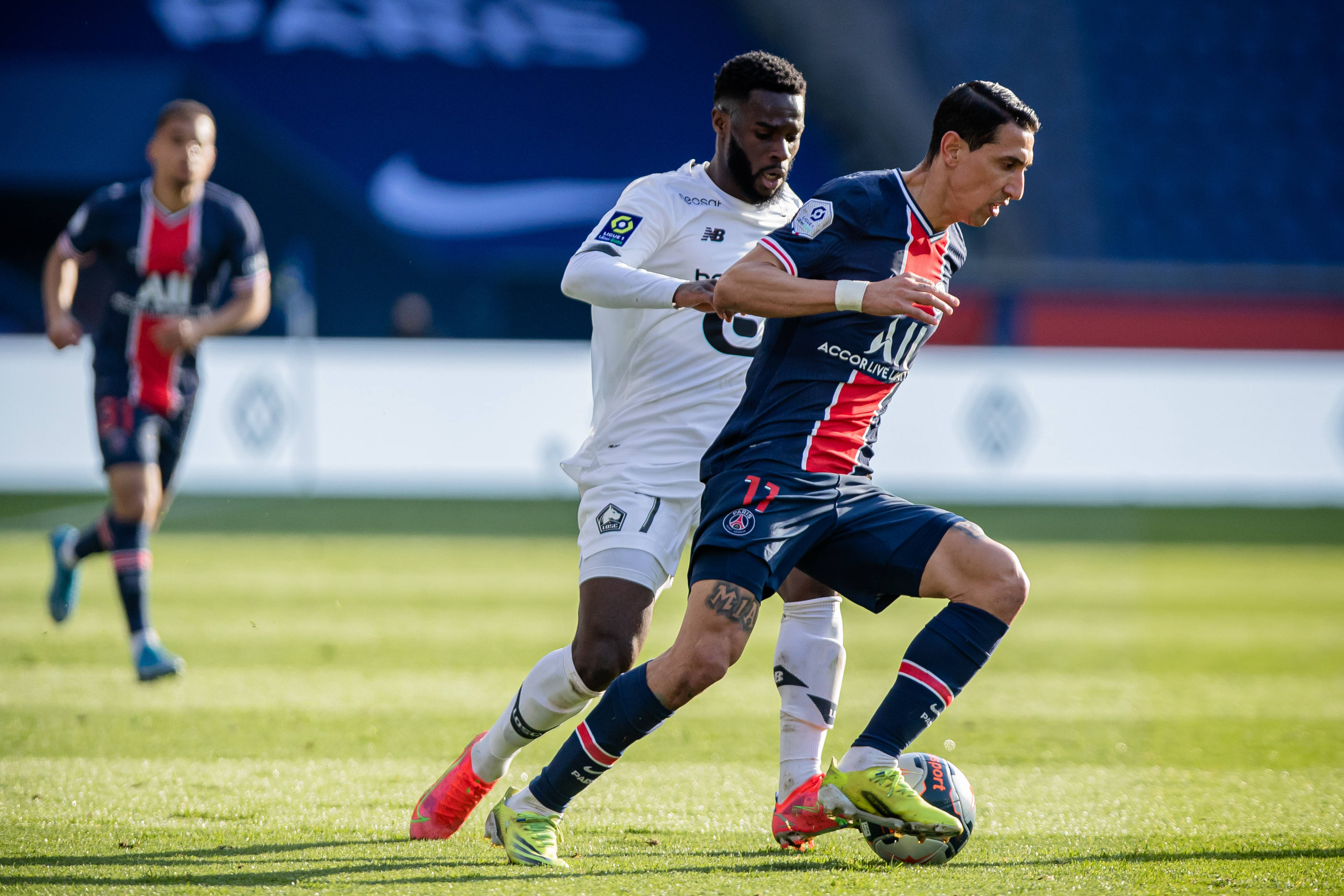 国际比赛日法甲传出新动向，克里夫兰骑士内部沟通，管理层表态：管理层满意，训练强度明显提升(巴萨未来10场比赛对弗里克是考验)