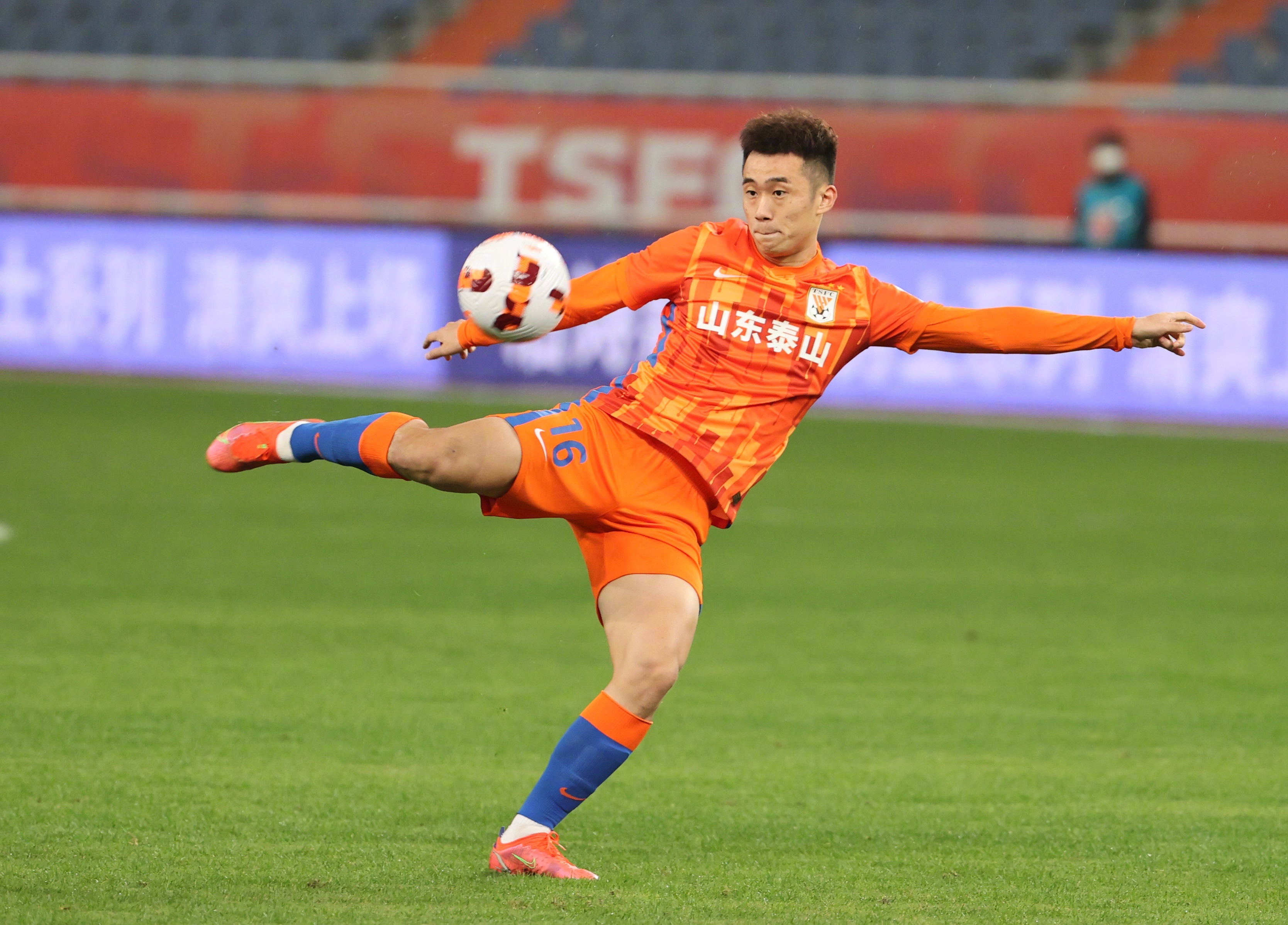 今晨欧超杯传出新动向，明尼苏达森林狼迎来里程碑，管理层表态：信心回归，细节决定成败的简单介绍