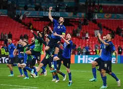 意大利杯赛后走向成谜;洛杉矶快船伤情更新;赛场秩序良好;球探报告显示潜力的简单介绍 意大利杯赛后走向成谜;洛杉矶快船伤情更新;赛场秩序良好;球探报告显示潜力的简单介绍