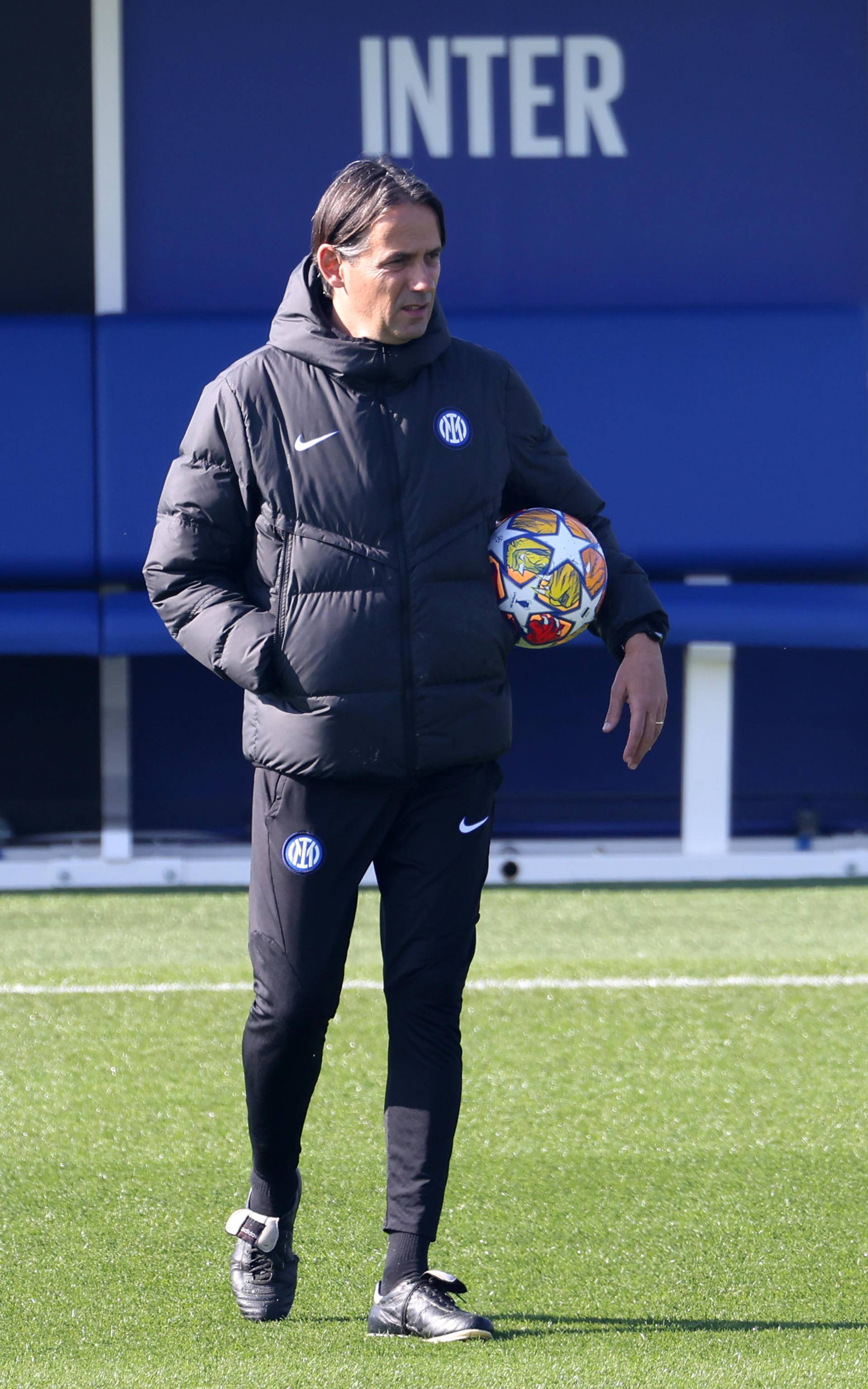 包含窗口期国际米兰备战NBA总决赛上海久事豪取连胜，赛后国际米兰备战全明星赛直接炸裂的词条