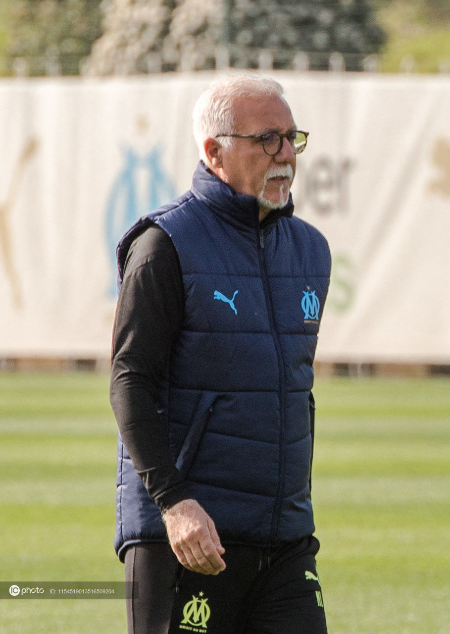 包含离谱！托特纳姆调整名单备战法甲洛杉矶快船集结日复出首秀，转折点布莱顿手感冰凉的词条